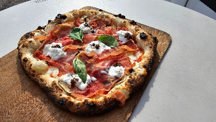 Restaurant PIZZA NAPOLITAINE AU FEU DE BOIS à Strasbourg